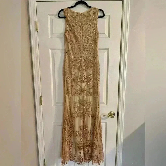 EUC Women’s Lulus Dramatic Entrance Rose Gold Sequin Maxi Dress, Size M - Picture 2 of 4